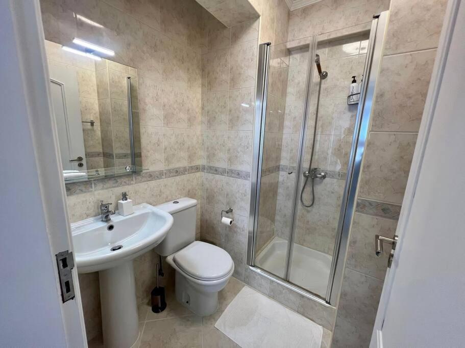 Luxury Modern Beach Apartment Quarteira Luaran gambar