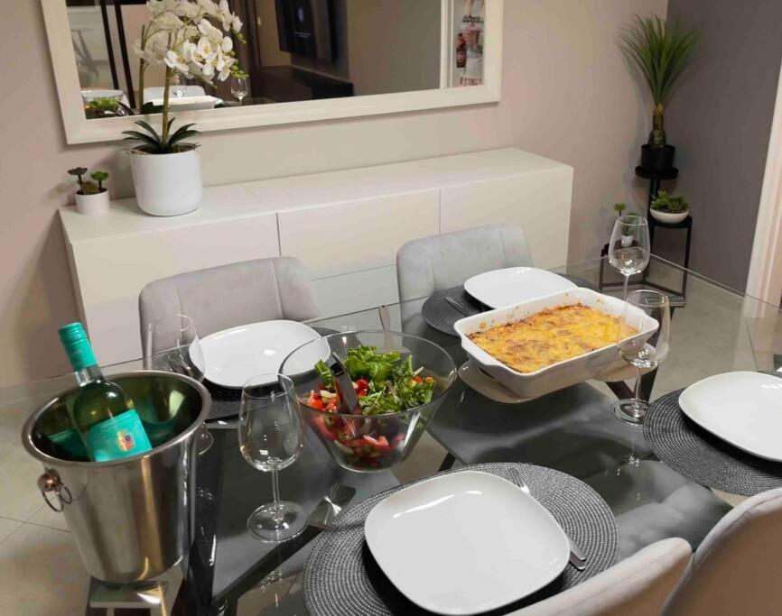 Luxury Modern Beach Apartment Quarteira Luaran gambar