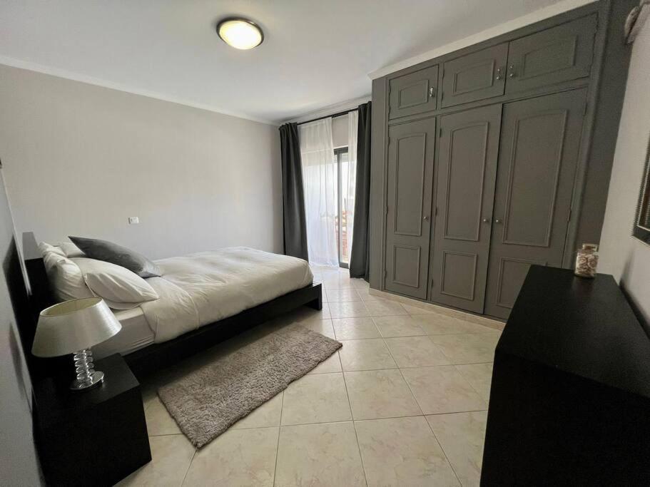 Luxury Modern Beach Apartment Quarteira Luaran gambar