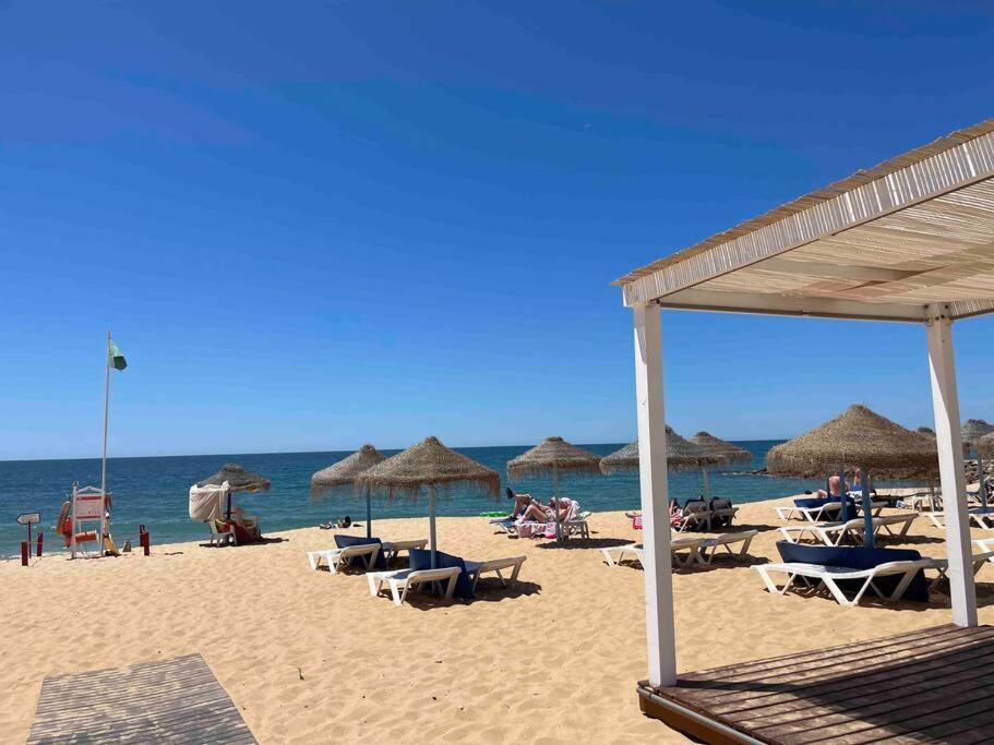 Luxury Modern Beach Apartment Quarteira Luaran gambar
