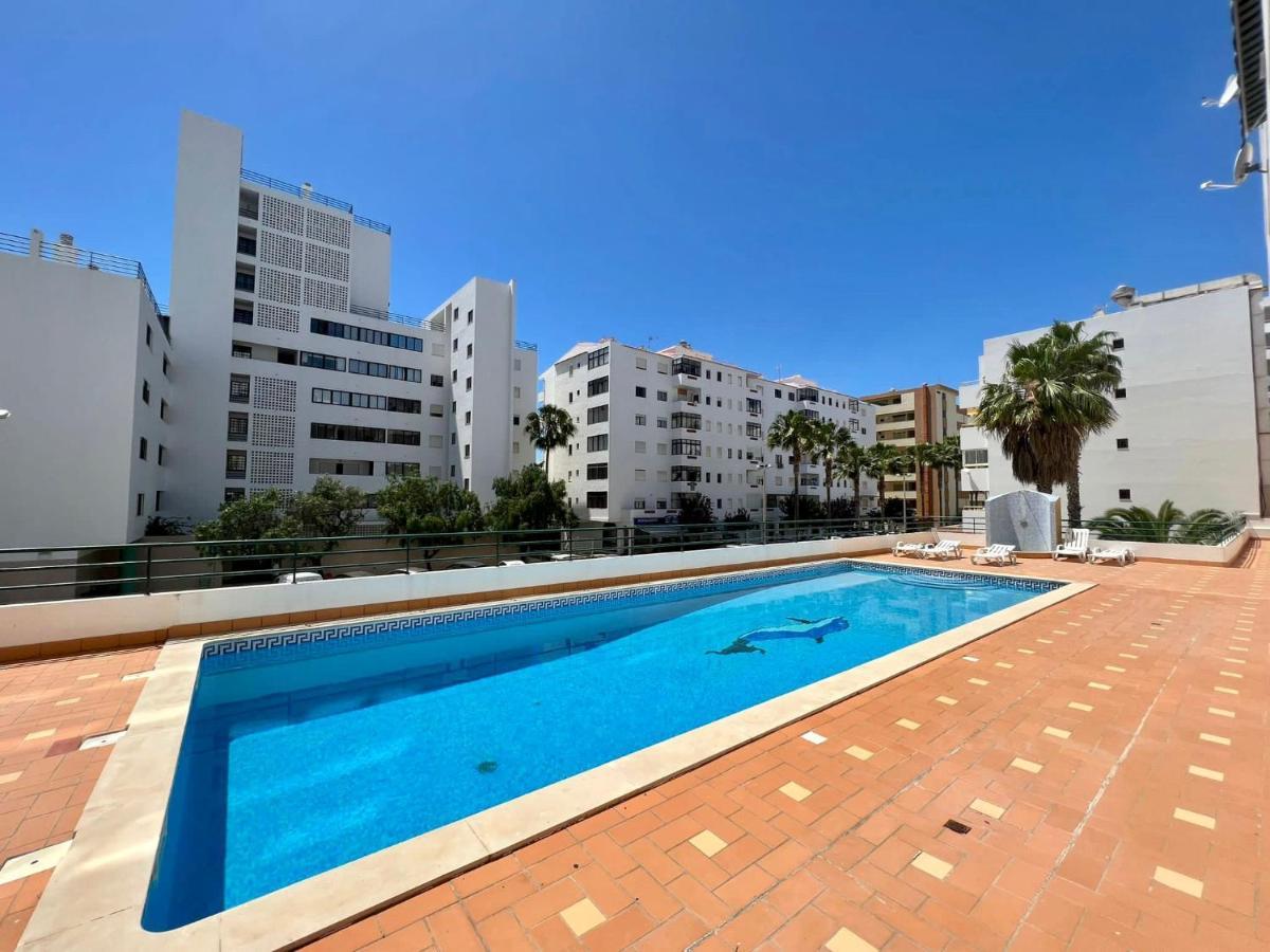 Luxury Modern Beach Apartment Quarteira Luaran gambar